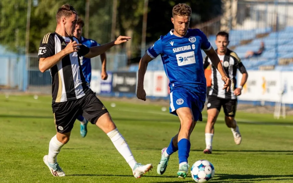 Dynamo zvládlo pohárové utkání na hřišti Kladna