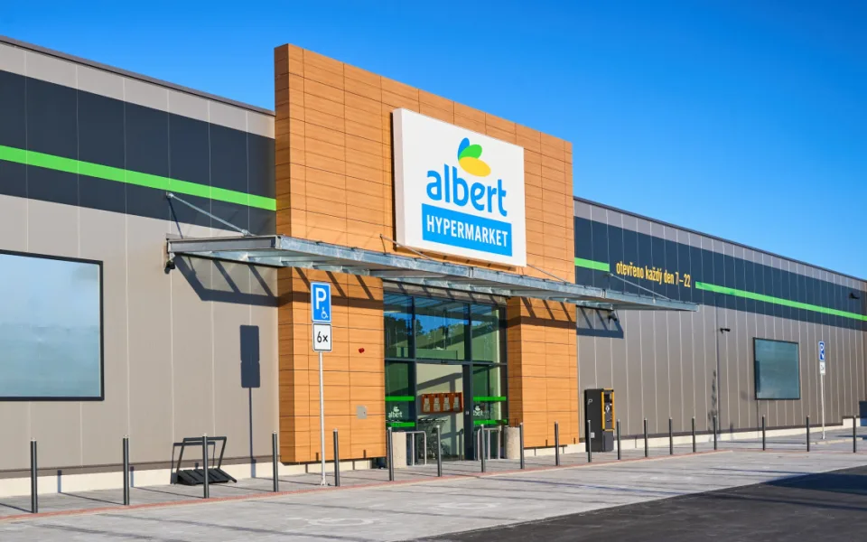 Nový hypermarket Albert ve Strakonicích
