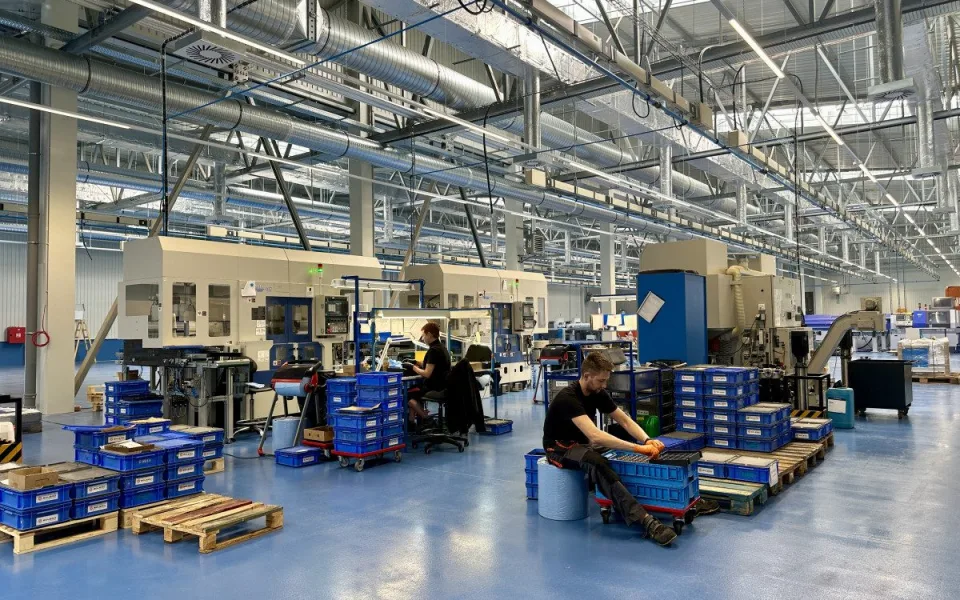 Banes spouští novou výrobní halu. Sází na moderní technologie a spokojené pracovníky