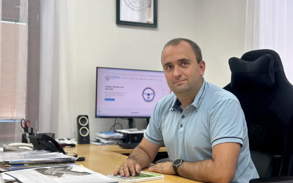 Řemeslo má zlaté dno. Ředitel Petr Hart sází na technologie i individuální přístup