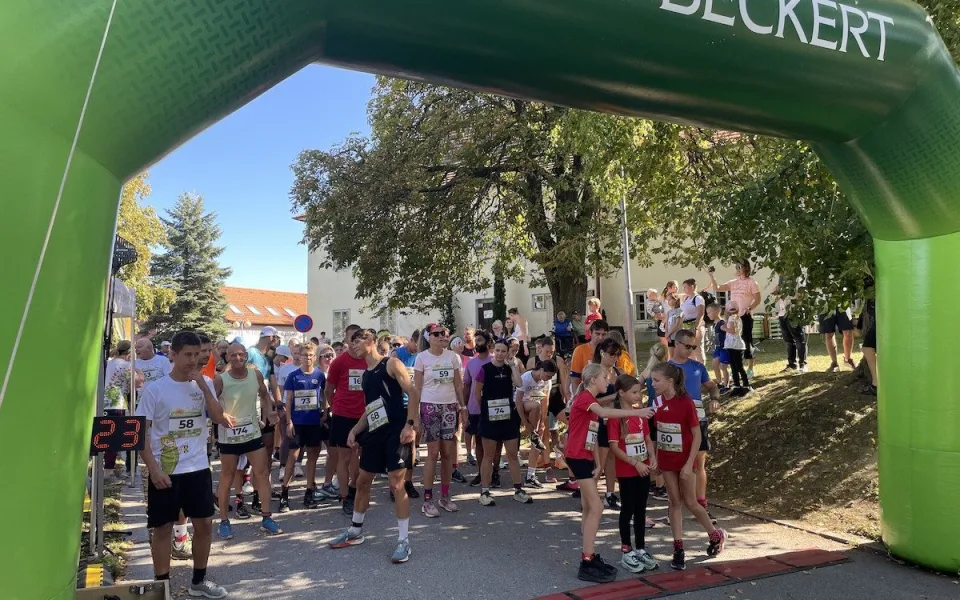 Benefiční běh Svatojánský kopeček přilákal 181 běžců