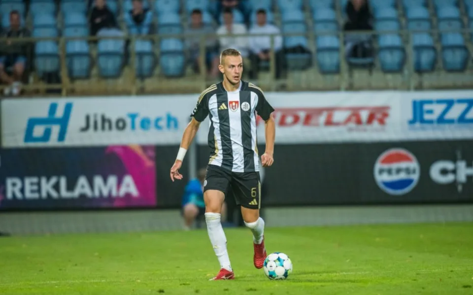 Dynamo vyzve Baník. Pohárový duel začne v 16 hodin