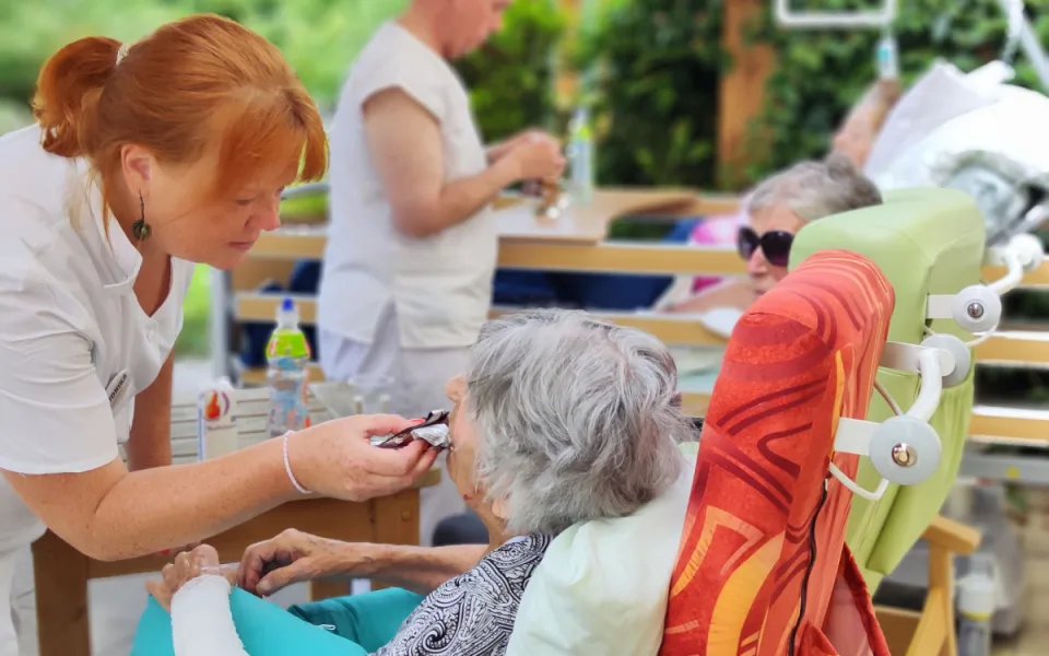 Dvacet let služby životu, to je příběh jednoho hospice.