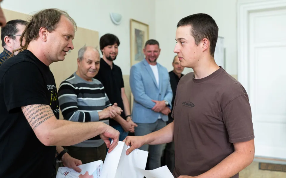 Technická olympiáda opět vyzývá mladé techniky.