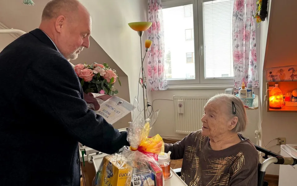 Božena Jilečková oslavila 102 let. Druhá nejstarší žena Písku se stále zajímá o současné dění