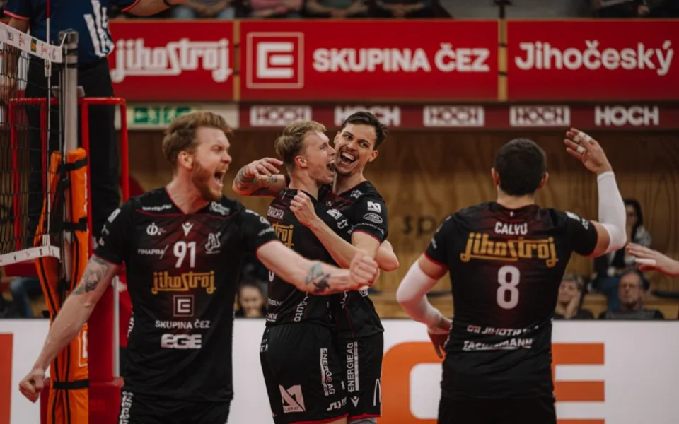 Atmosféra jako v play-off: Jihostroj vyhrál na počest Milana Čudy