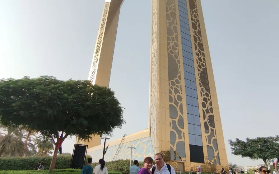 Benefit, který jinde nenajdete. Poukaz na splněné přání vzal manžele do Dubaje