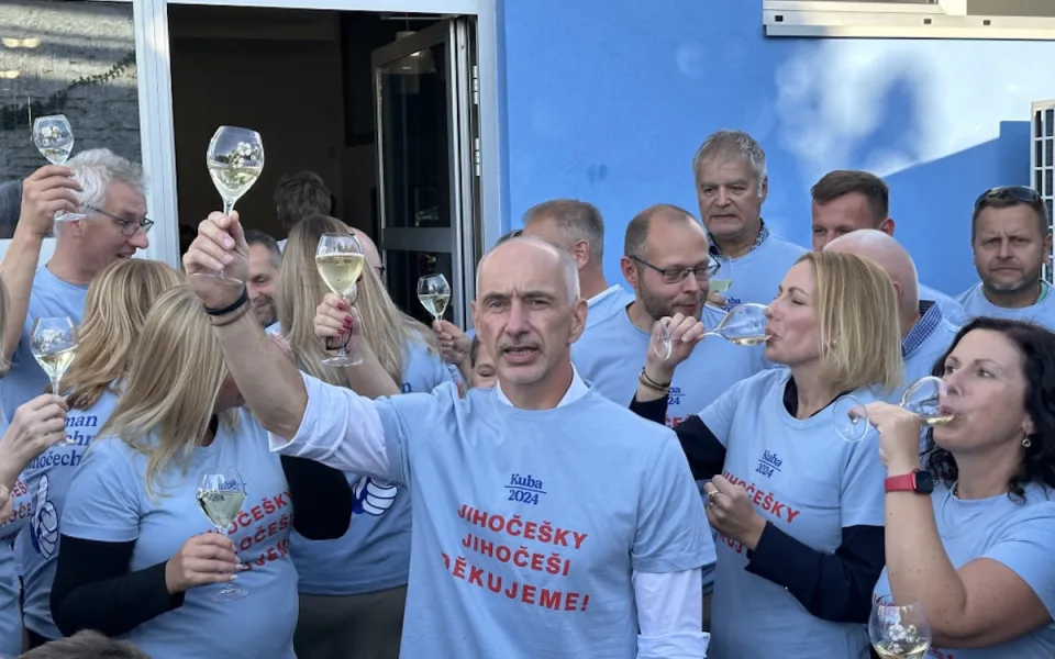 Po Kubovi odchází i další členové jihočeské ODS