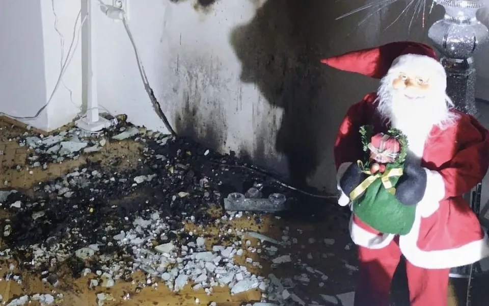 První letošní adventní požár na jihu Čech. Oheň vzplanul od svíčky