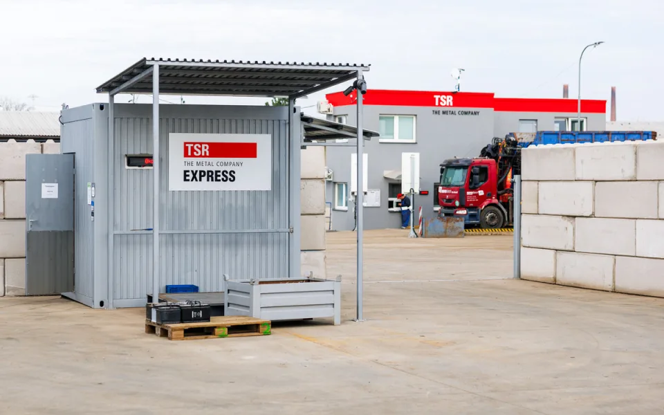 Společnost TSR Express děkuje za přízeň v prvním roce.