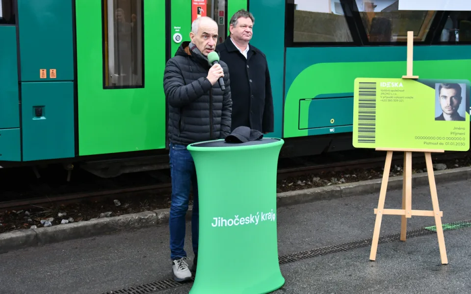 Zelená barva, jednotné ceny a mobilní aplikace. Jihočeská IDESKA odstartuje příští rok