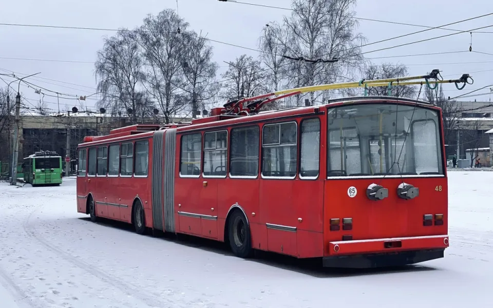 Charkov posílil MHD. Pomohly i trolejbusy z Budějc