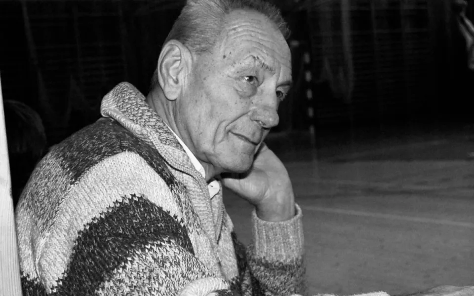 Zemřel trenér Miroslav Vondřička. Legendě českého basketbalu bylo 92 let