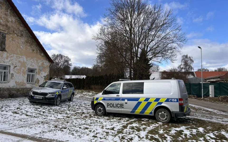 Policie vyšetřuje vraždu ženy na Strakonicku, nikomu dalšímu nebezpečí
