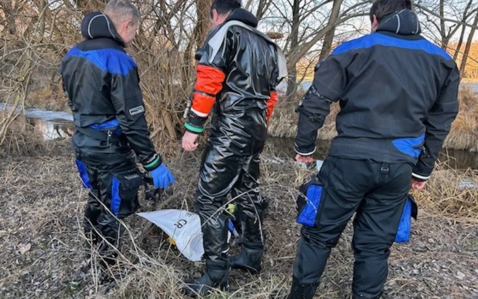 Zásadní posun u vraždy na Strakonicku. Podezřelý muž je obviněn a ve vazbě