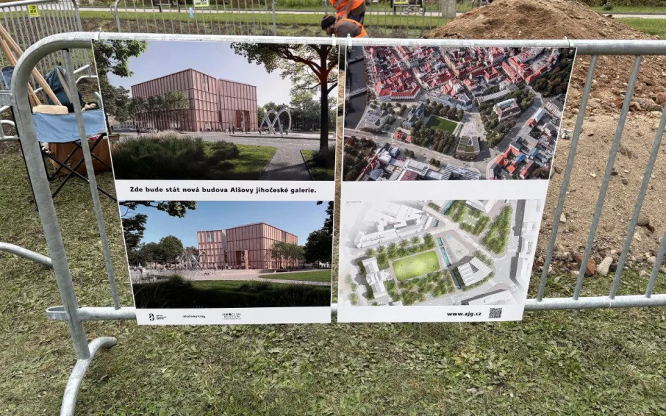 Žádné hradby ani stínadla. Archeologický průzkum stavbu galerie nezdrží