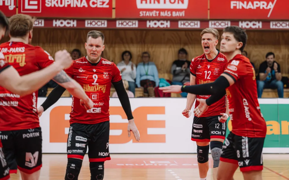 COV/Dan Kubat