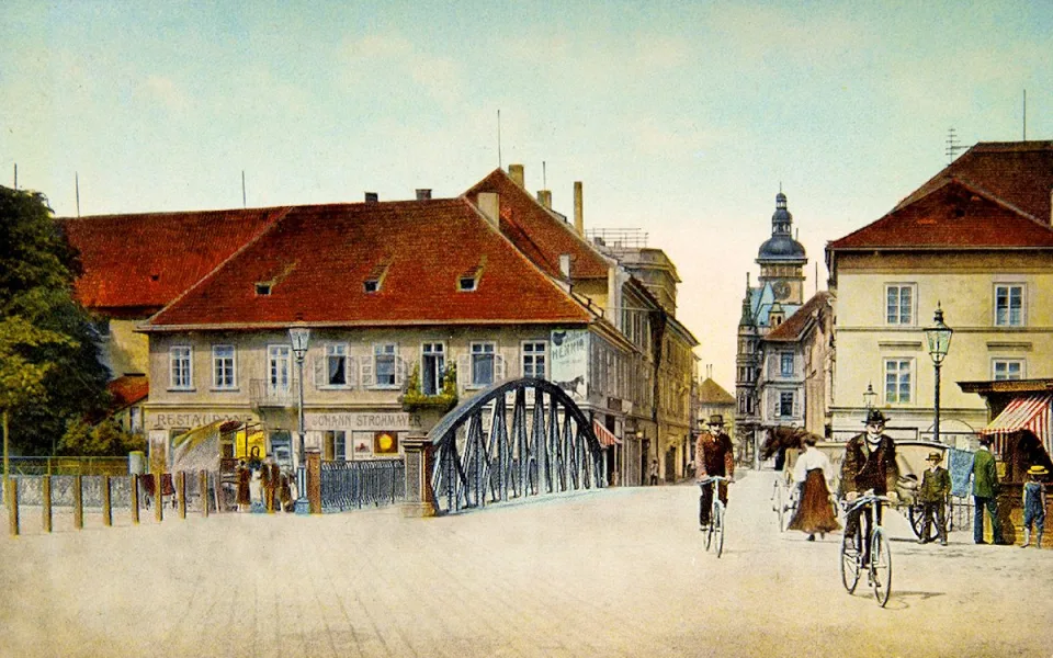DRBNA HISTORIČKA: Savoy vyrostl z dlouhého otálení radních
