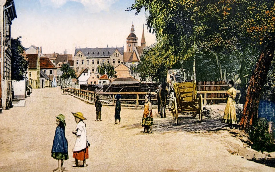 DRBNA HISTORIČKA: Sto let plánů na Senovážném náměstí. Tržnice, Stalinův pomník ani divadlo neprošly