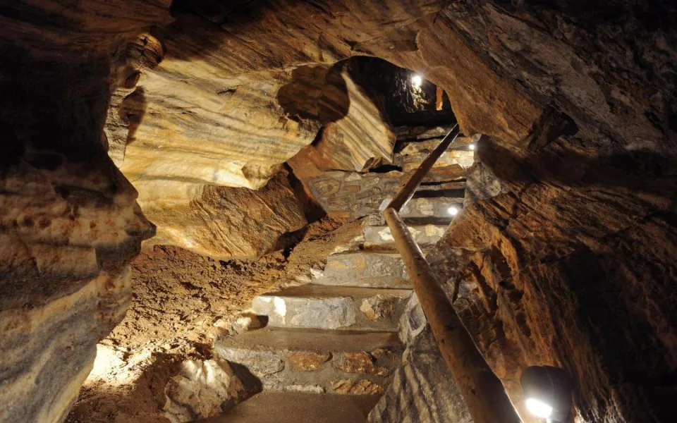 Netopýři už nespí, jeskyně po zimě znovu otevírají. Turisté se vrací i do Chýnova