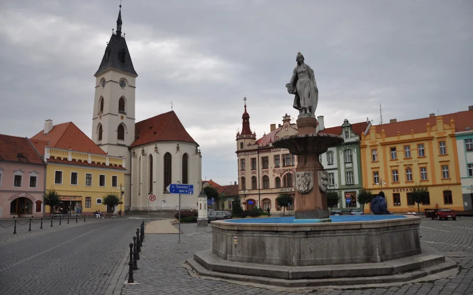 Ve Vodňanech tekla zkažená voda. Na vině byla černá přípojka