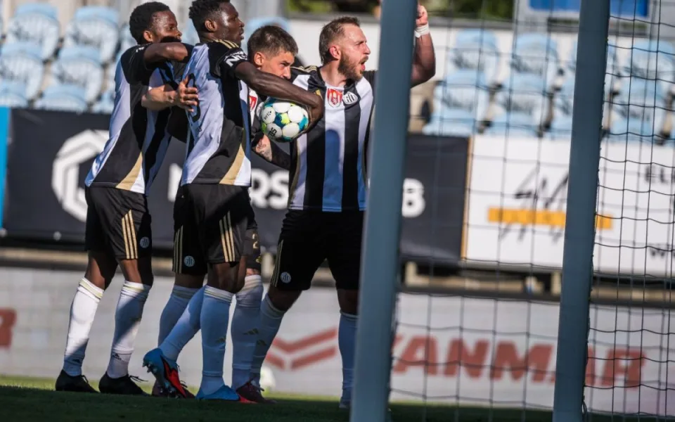 Dynamo navázalo na výhru s Kroměříží, Jihlavu skolilo 3:1