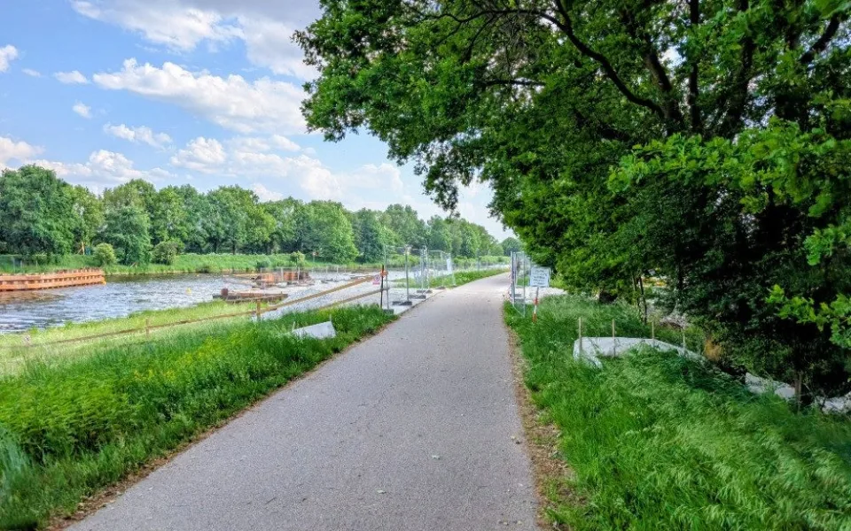 Severní spojka dál roste. Pěší a cyklisty ochrání na levobřežce dvacetimetrový tubus