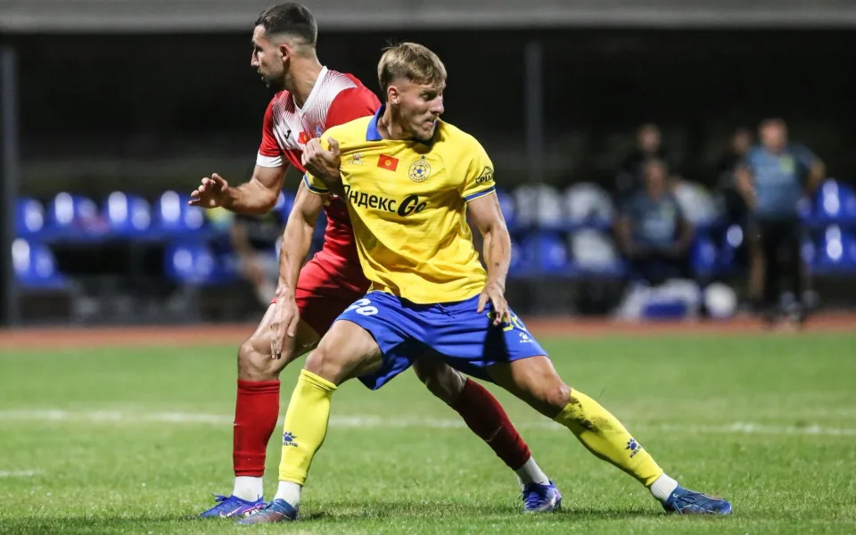 Beru to jako velké dobrodružství, říká první český fotbalista v Kyrgyzstánu.