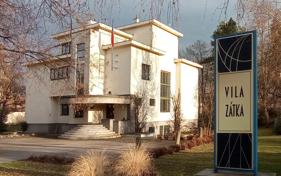 Českobudějovická Zátkova vila se proměňuje v moderní centrum