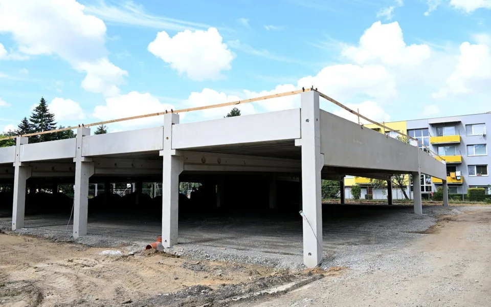 Písek nabídne na sídlišti Jih 30 parkovacích míst k pronájmu pro rezidenty