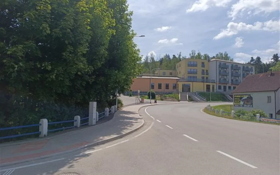 Děti čeká bezpečnější cesta. V Kolodějích nad Lužnicí vyrostl nový chodník