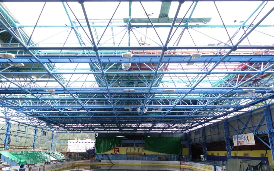 Bez mlhy nad ledem. Rekonstrukce zimního stadionu ve Vimperku se blíží ke konci