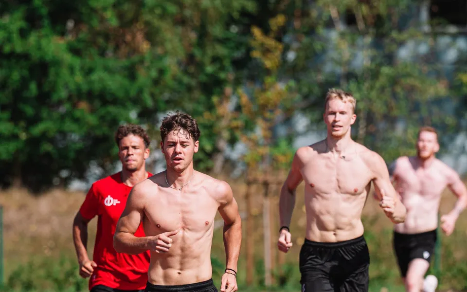 Jihostroj zahájil přípravu na sezonu 2026/27. Jaký program tým čeká?