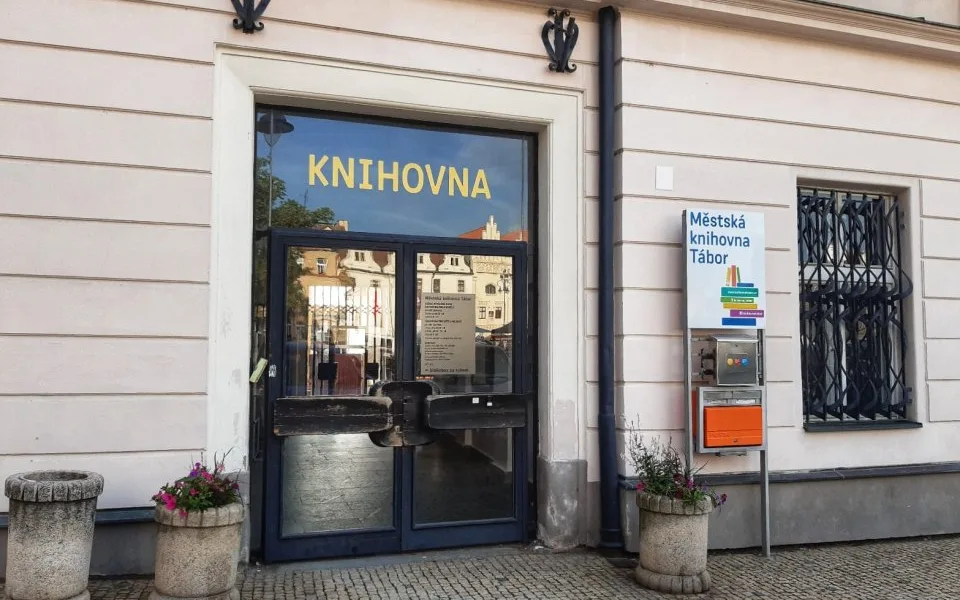 Táborská knihovna získala ocenění za projekty na podporu demokracie